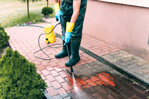 Best Deck Cleaning Services  in East Canton, OH